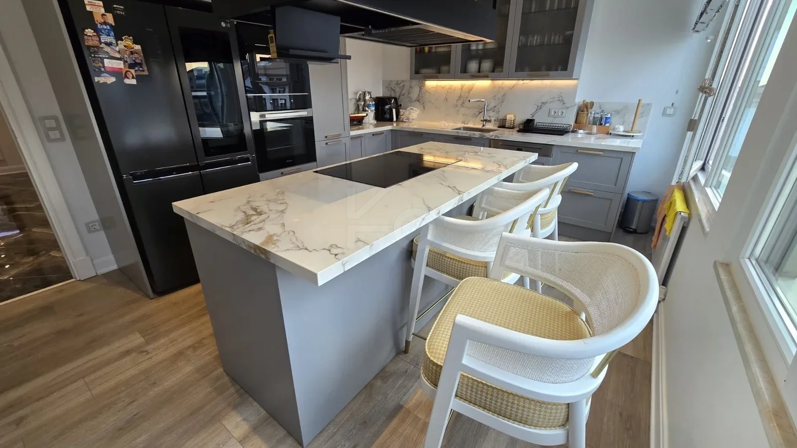 Lacivertcadde Gayrimenkul Erenköyde Divanın Sokağında Satılık 5+1 250 M² Net Dubleks 