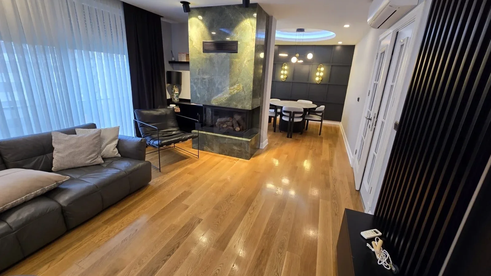 Lacivertcadde Gayrimenkul Erenköyde Divanın Sokağında Satılık 5+1 250 M² Net Dubleks 