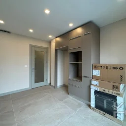 Laci̇vertcadde Suadi̇ye Beymen'i̇n Arkasi Sifir Balkon Ebeveyn 3+1