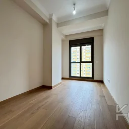 Laci̇vertcadde Suadi̇ye Beymen'i̇n Arkasi Sifir Balkon Ebeveyn 3+1
