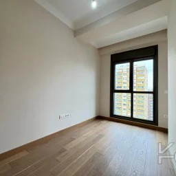 Laci̇vertcadde Suadi̇ye Beymen'i̇n Arkasi Sifir Balkon Ebeveyn 3+1