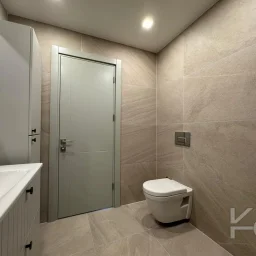 Laci̇vertcadde Suadi̇ye Beymen'i̇n Arkasi Sifir Balkon Ebeveyn 3+1