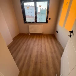 Sağlam'dan Göztepee'de Mi̇ni̇bs Caddesi̇ Üzeri̇nde 3+1 Satilik Dai̇re