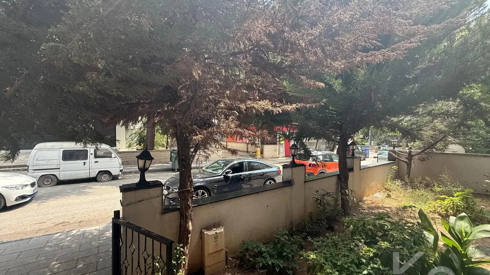 Kredi̇ye Uygun Suadi̇ye Yatirimlik 1+1 Bahçe Kullanimli Y.gi̇ri̇ş