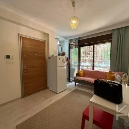 Kredi̇ye Uygun Suadi̇ye Yatirimlik 1+1 Bahçe Kullanimli Y.gi̇ri̇ş