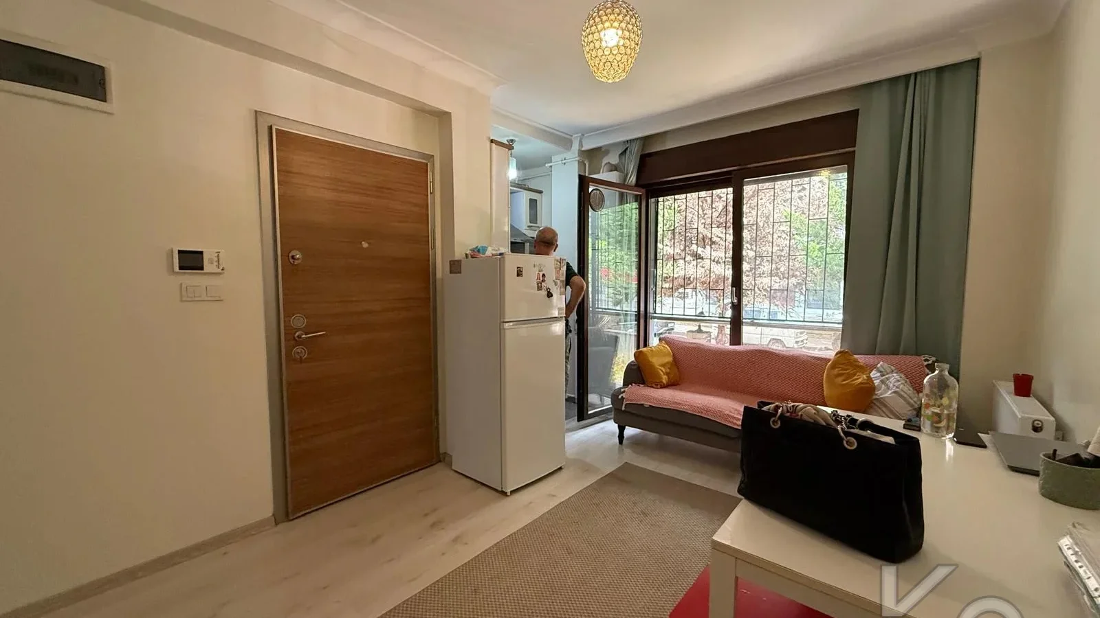 Kredi̇ye Uygun Suadi̇ye Yatirimlik 1+1 Bahçe Kullanimli Y.gi̇ri̇ş