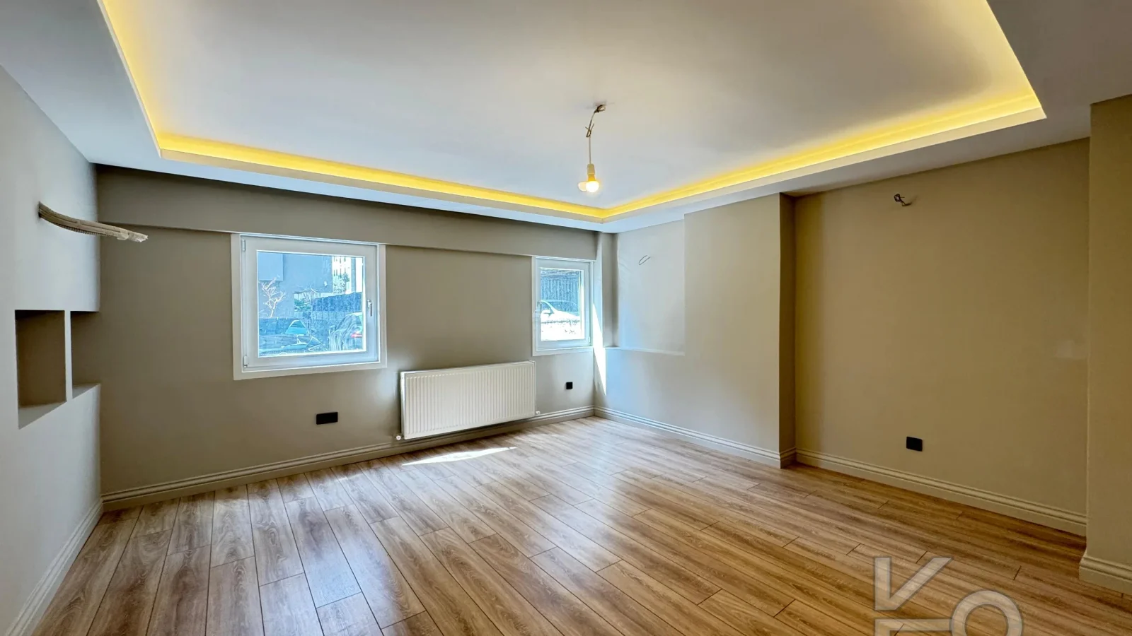 Academy Bağdat Caddesi̇ Çi̇ftehavuzlar Yatirim Değeri̇ Yüksek İş Yeri̇ne Uygun Renöveli̇ 3+1