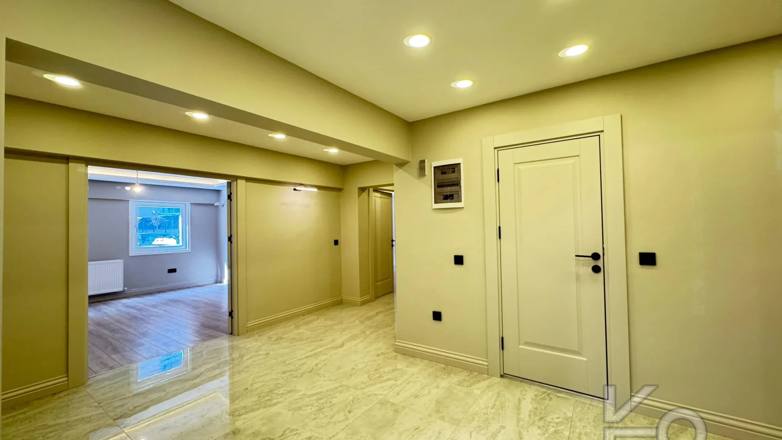 Academy Bağdat Caddesi̇ Çi̇ftehavuzlar Yatirim Değeri̇ Yüksek İş Yeri̇ne Uygun Renöveli̇ 3+1