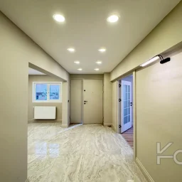 Academy Bağdat Caddesi̇ Çi̇ftehavuzlar Yatirim Değeri̇ Yüksek İş Yeri̇ne Uygun Renöveli̇ 3+1