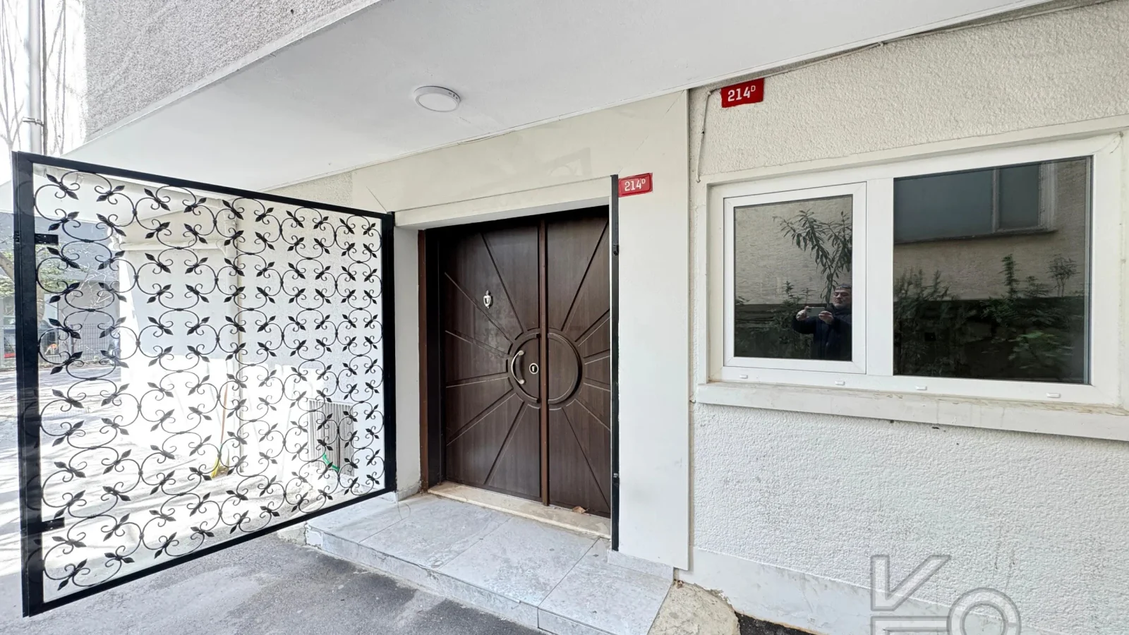 Academy Bağdat Caddesi̇ Çi̇ftehavuzlar Yatirim Değeri̇ Yüksek İş Yeri̇ne Uygun Renöveli̇ 3+1