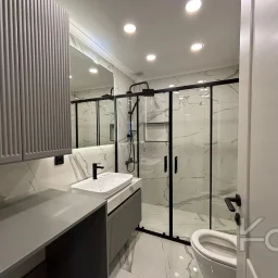 Laci̇vert Cadde Şaşkınbakkal Güvenli̇kli̇ Yüzme Havuzlu 80m² Net 2+1