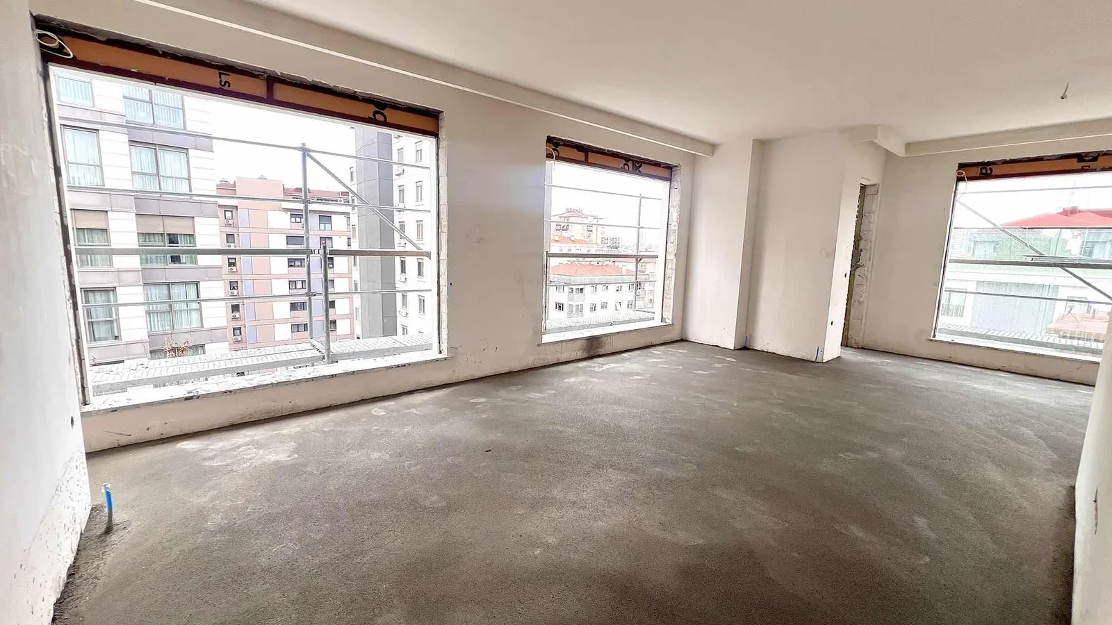 40m² Salon,23m² Yatak Odası,çift Balkonlu 115m² 3+1 Sıfır Daire