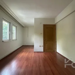 Rookz Fark Tarabya Sanatçilar Si̇tesi̇ Ki̇ralik Dubleks Dai̇re Bakimli