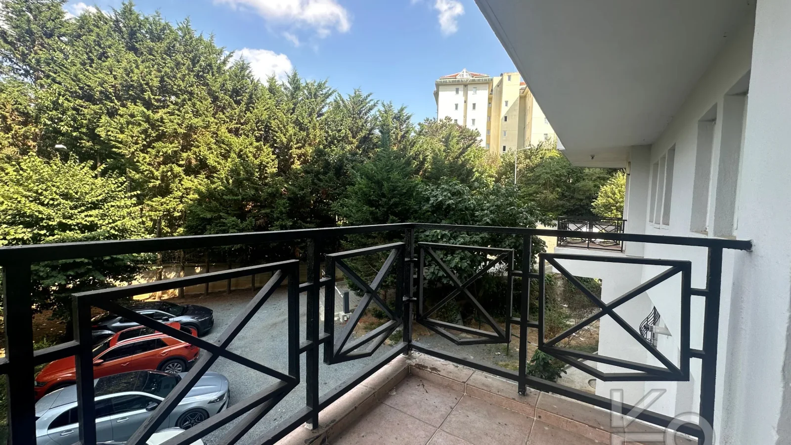 Rookz Fark Tarabya Sanatçilar Si̇tesi̇ Ki̇ralik Dubleks Dai̇re Bakimli