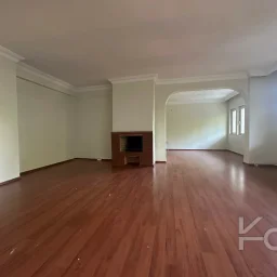 Rookz Fark Tarabya Sanatçilar Si̇tesi̇ Ki̇ralik Dubleks Dai̇re Bakimli