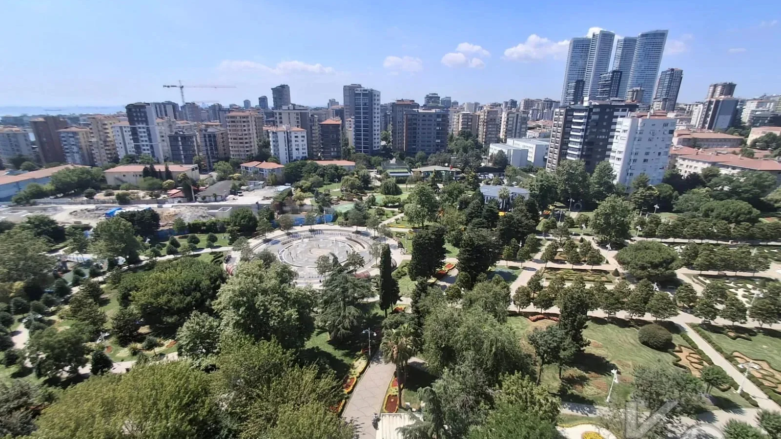 Mutluol Proje'den Muhteşem Göztepe Parkı Manzarası Ve Muhteşem Kalitesiyle Katta Tek 210 M2 Net