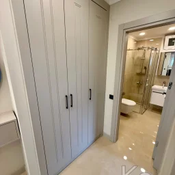 Laci̇vertcadde Erenköy Bağdat Cd. Yakini Mi̇mari̇ Dekorlu 75m² 3+1