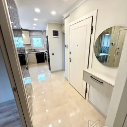 Laci̇vertcadde Erenköy Bağdat Cd. Yakini Mi̇mari̇ Dekorlu 75m² 3+1
