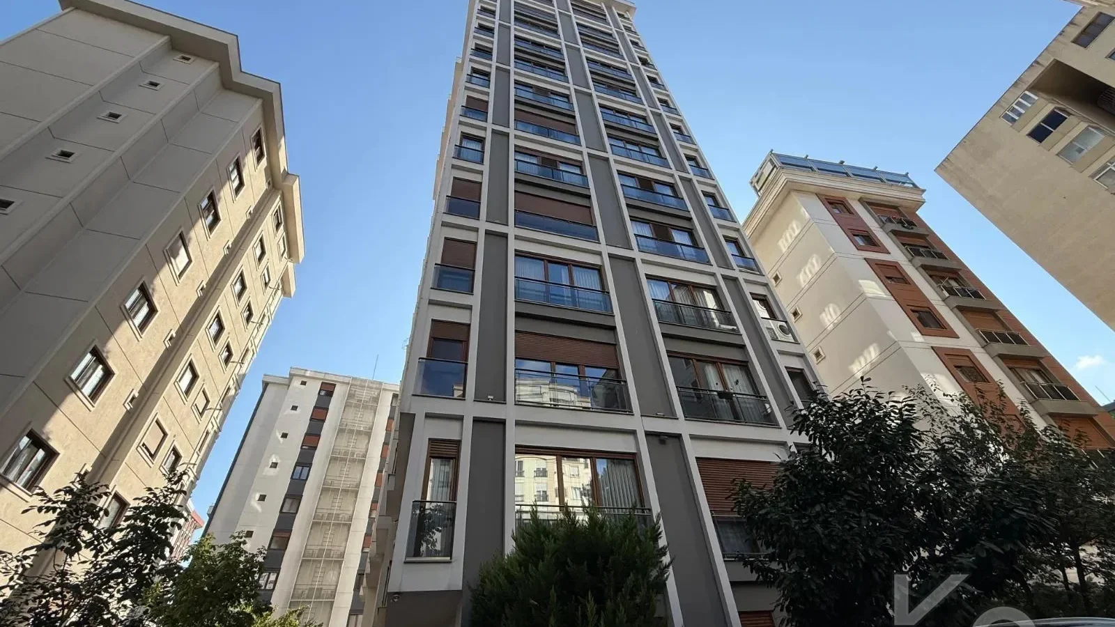 Laci̇vertcadde Caddebostan Bağdat Cad.yakin 130 M² Net Ebeveynli̇