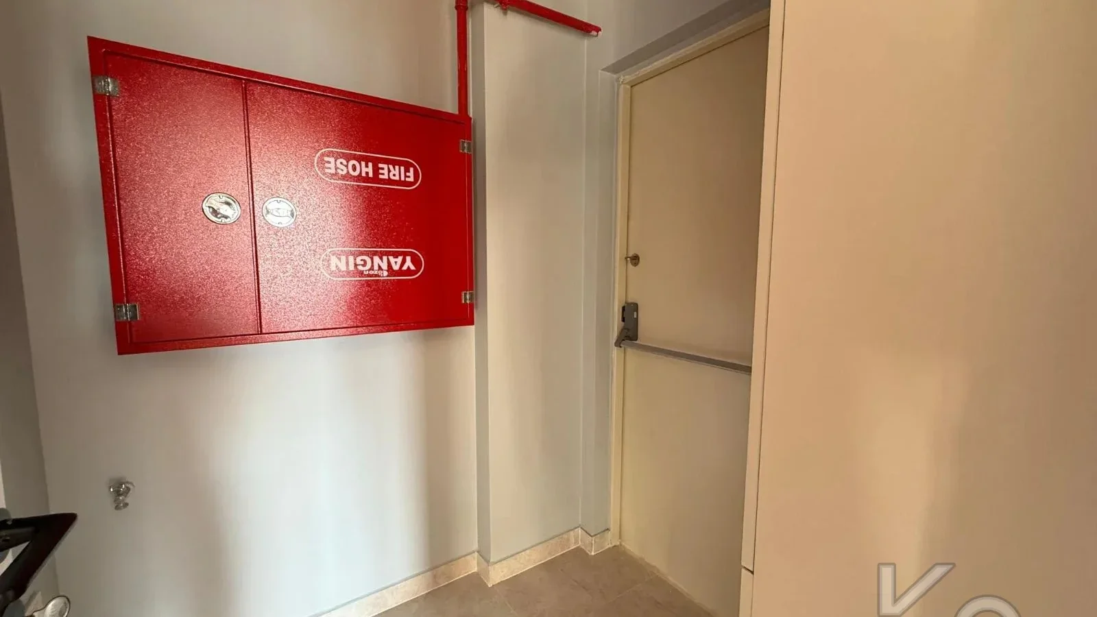 Laci̇vertcadde Caddebostan Bağdat Cad.yakin 130 M² Net Ebeveynli̇