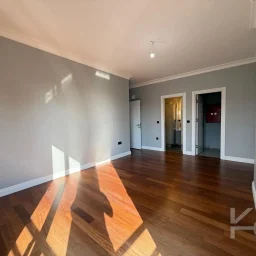 Laci̇vertcadde Caddebostan Bağdat Cad.yakin 130 M² Net Ebeveynli̇