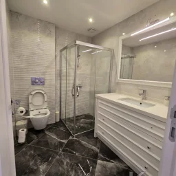Academy Erenköy Di̇van Sokağinda 250m2 Net 5+1 Mi̇mari̇ Tasarimli Dubleks