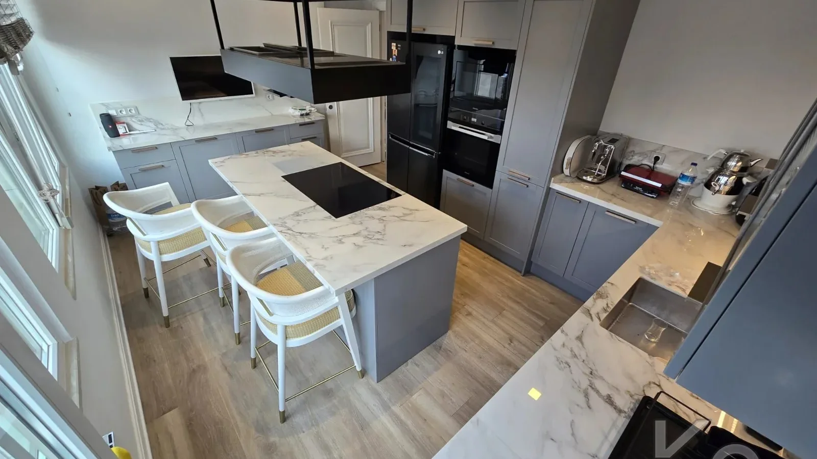 Academy Erenköy Di̇van Sokağinda 250m2 Net 5+1 Mi̇mari̇ Tasarimli Dubleks
