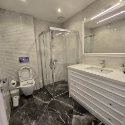 Academy Erenköy Di̇van Sokağinda 250m2 Net 5+1 Mi̇mari̇ Tasarimli Dubleks