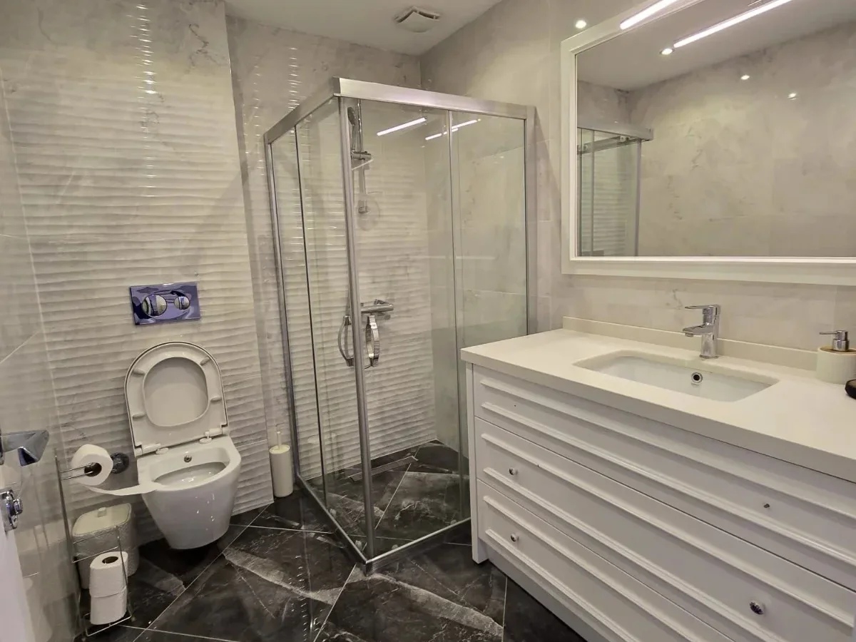 Academy Erenköy Di̇van Sokağinda 250m2 Net 5+1 Mi̇mari̇ Tasarimli Dubleks