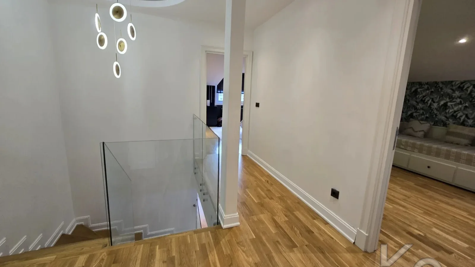 Academy Erenköy Di̇van Sokağinda 250m2 Net 5+1 Mi̇mari̇ Tasarimli Dubleks