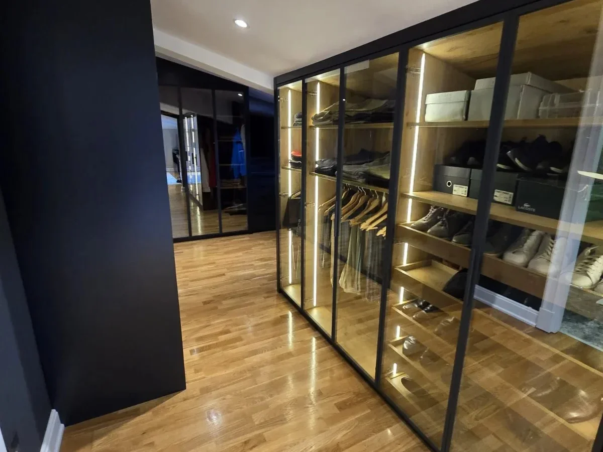 Academy Erenköy Di̇van Sokağinda 250m2 Net 5+1 Mi̇mari̇ Tasarimli Dubleks