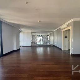 Laci̇vertcadde Caddebostan Noter Sokak'ta 170m² 3+1