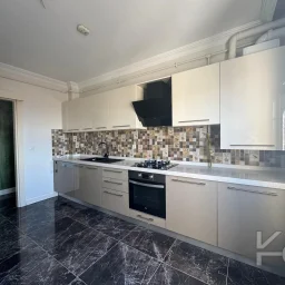 Laci̇vertcadde Caddebostan Noter Sokak'ta 170m² 3+1