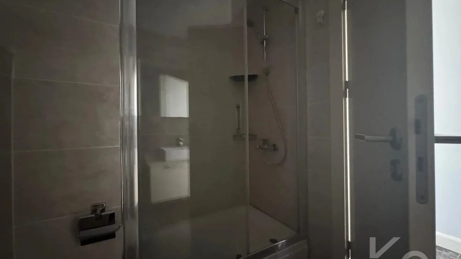 Laci̇vertcadde Caddebostan Noter Sokak'ta 170m² 3+1