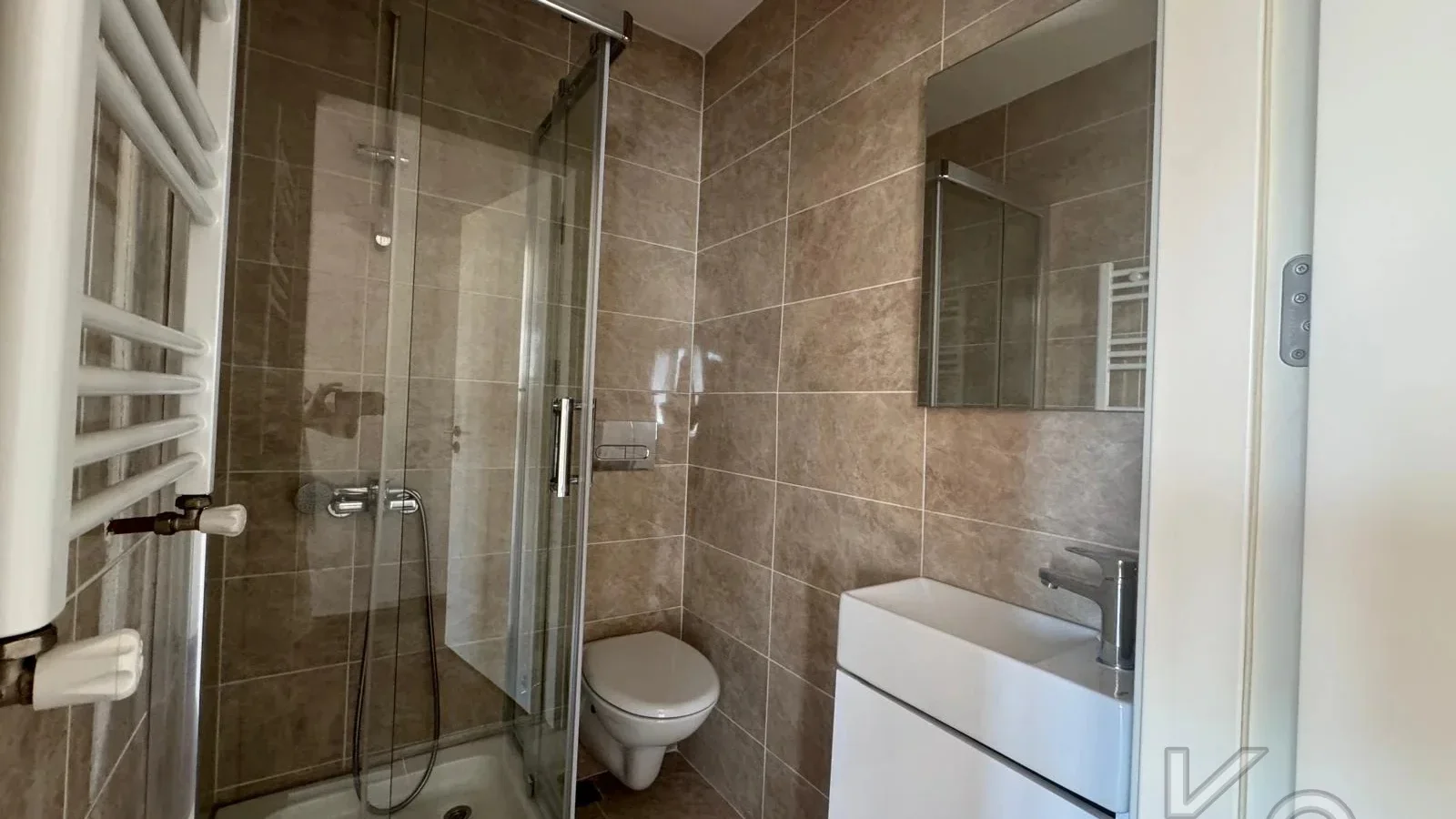 Laci̇vertcadde Caddebostan Noter Sokak'ta 170m² 3+1