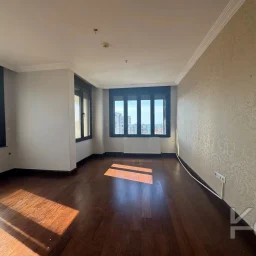 Laci̇vertcadde Caddebostan Noter Sokak'ta 170m² 3+1