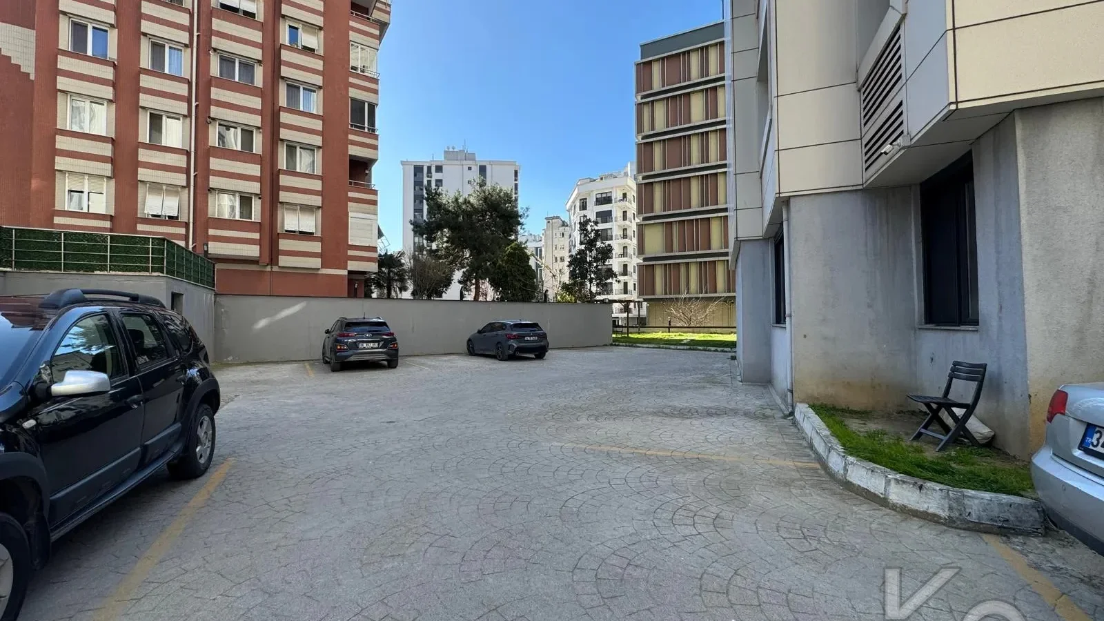 Laci̇vertcadde Caddebostan Noter Sokak'ta 170m² 3+1