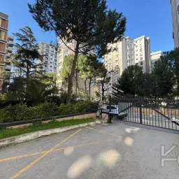 Laci̇vertcadde Caddebostan Noter Sokak'ta 170m² 3+1