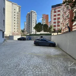 Laci̇vertcadde Caddebostan Noter Sokak'ta 170m² 3+1