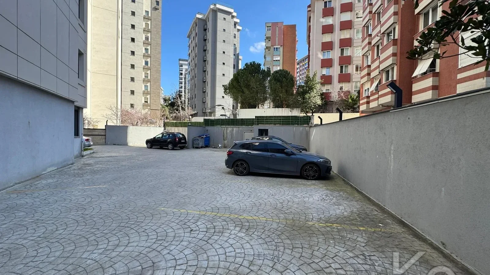 Laci̇vertcadde Caddebostan Noter Sokak'ta 170m² 3+1