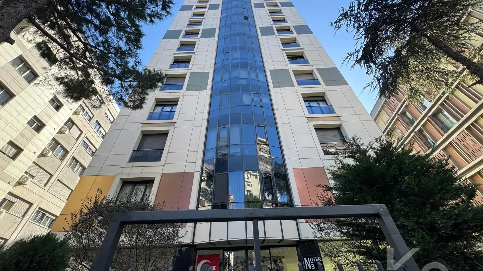 Laci̇vertcadde Caddebostan Noter Sokak'ta 170m² 3+1