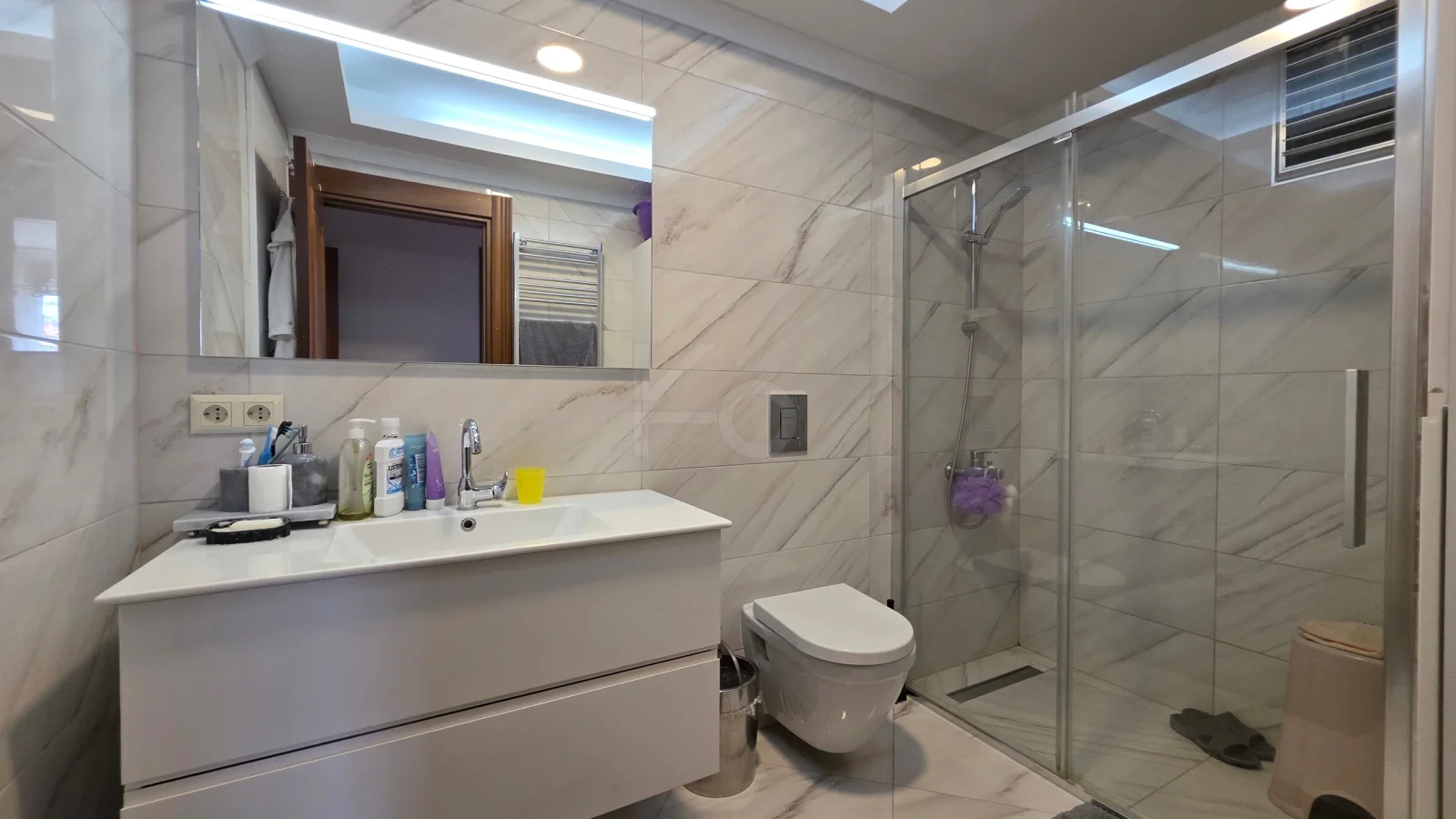 Academy Caddebostan Deniz Manzaralı Bahçeli 180 M2 4+1