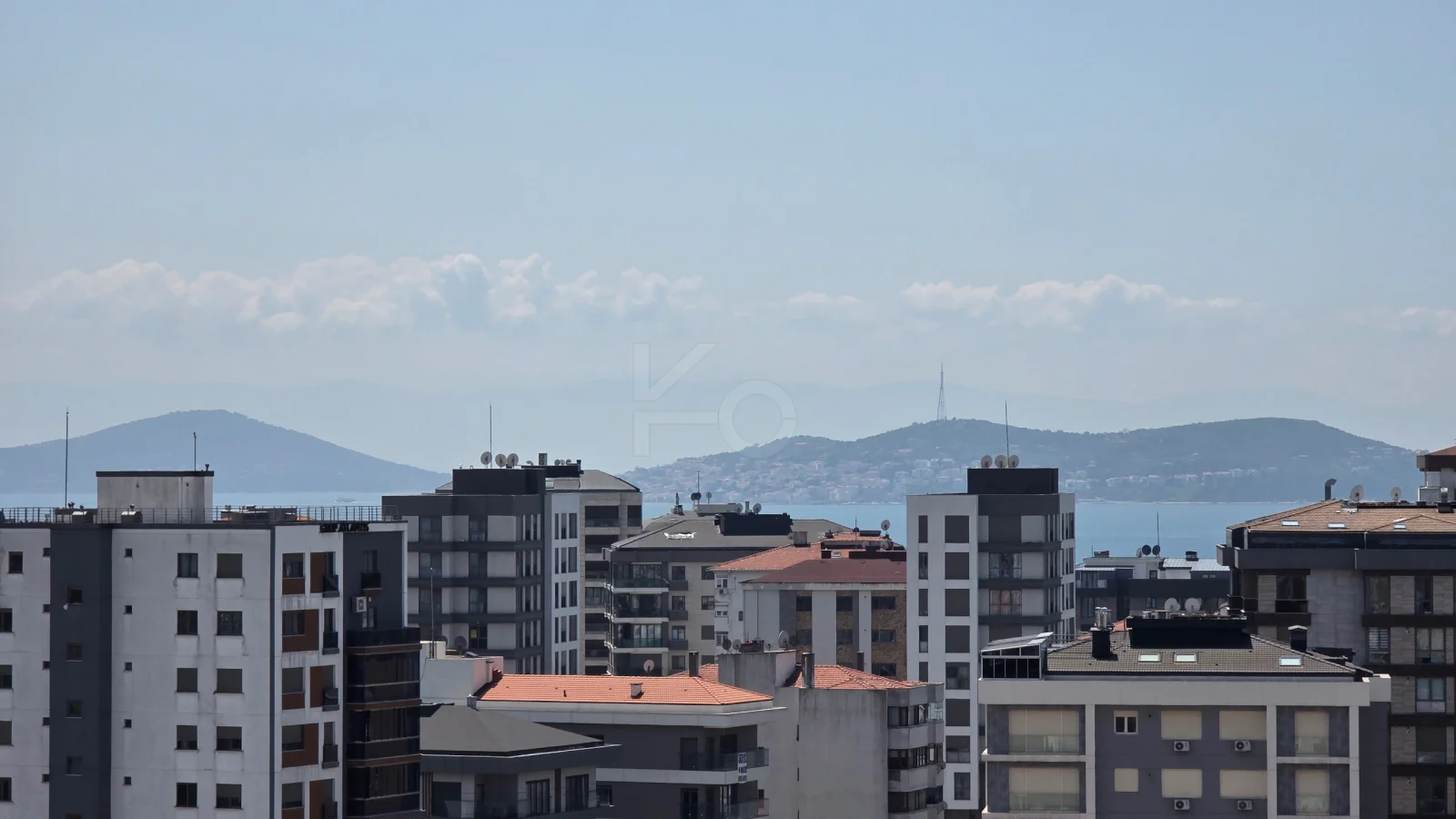 Academy Caddebostan Deniz Manzaralı Bahçeli 180 M2 4+1