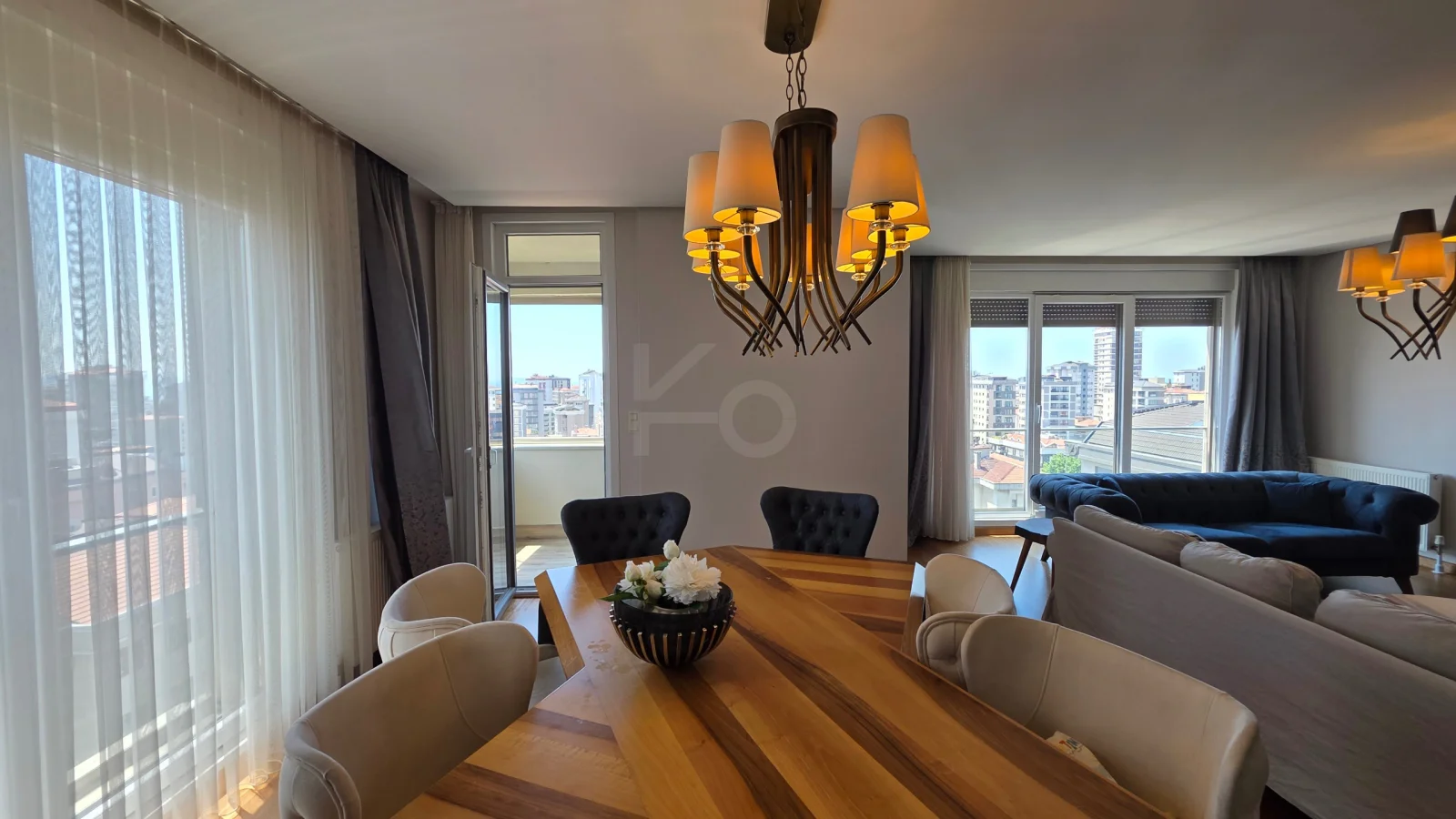 Academy Caddebostan Deniz Manzaralı Bahçeli 180 M2 4+1