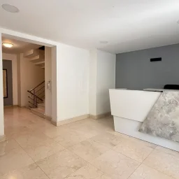 Academy Caddebostan  Bağdat Caddesi'ne 5.bina Satılık 4+1 Boş Daire