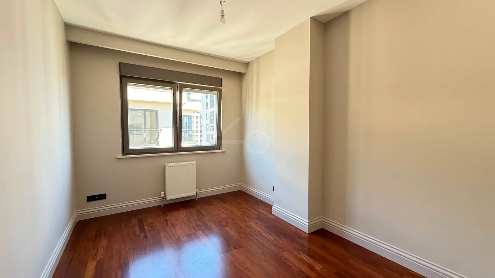 Academy Caddebostan  Bağdat Caddesi'ne 5.bina Satılık 4+1 Boş Daire