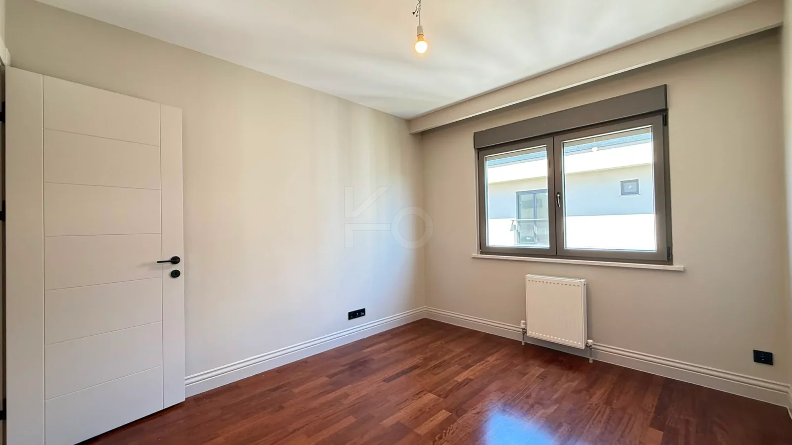 Academy Caddebostan  Bağdat Caddesi'ne 5.bina Satılık 4+1 Boş Daire