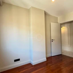 Academy Caddebostan  Bağdat Caddesi'ne 5.bina Satılık 4+1 Boş Daire