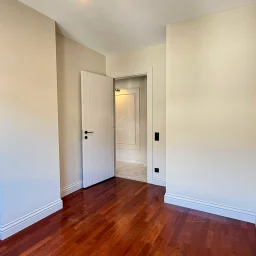 Academy Caddebostan  Bağdat Caddesi'ne 5.bina Satılık 4+1 Boş Daire
