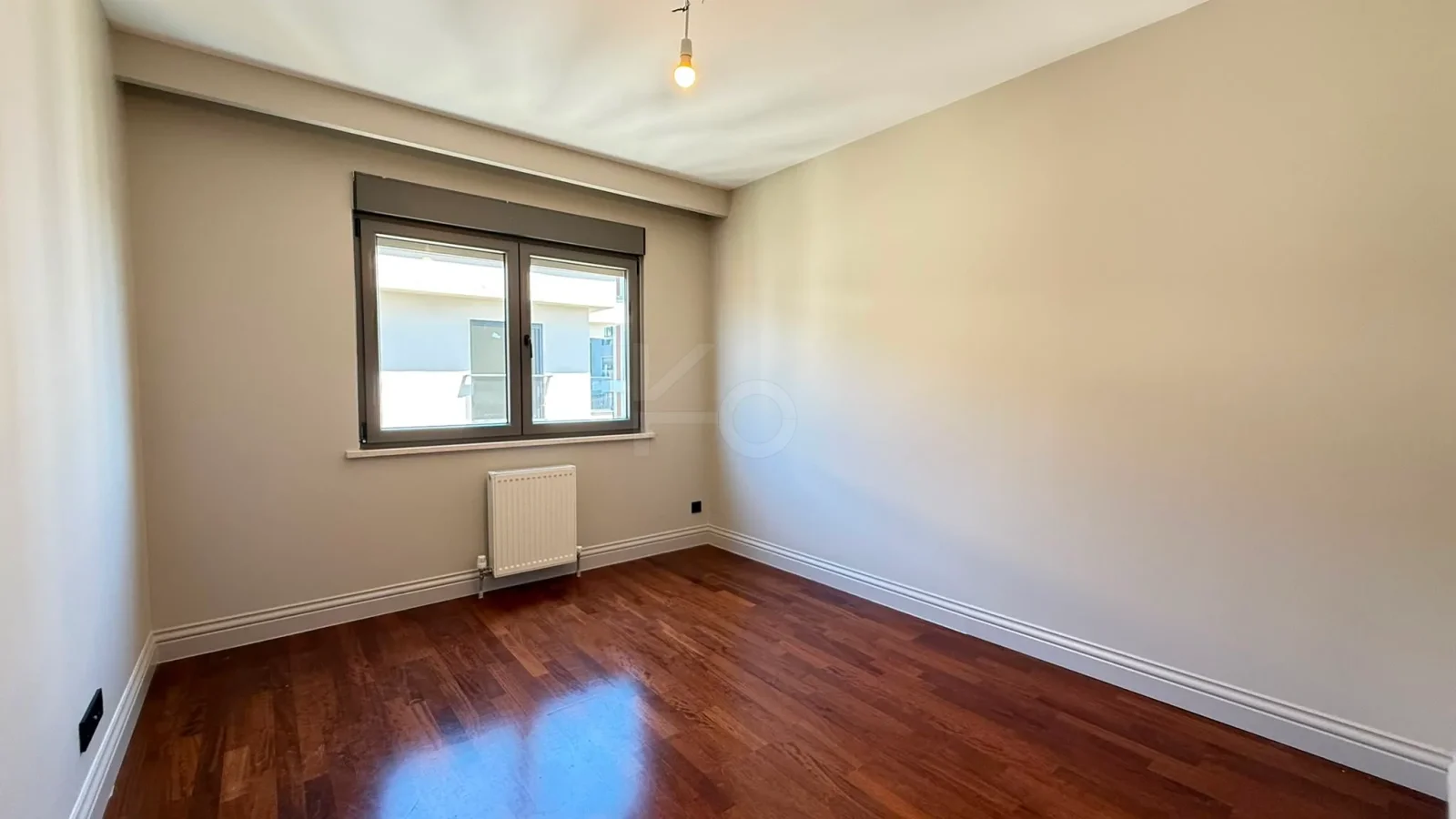 Academy Caddebostan  Bağdat Caddesi'ne 5.bina Satılık 4+1 Boş Daire